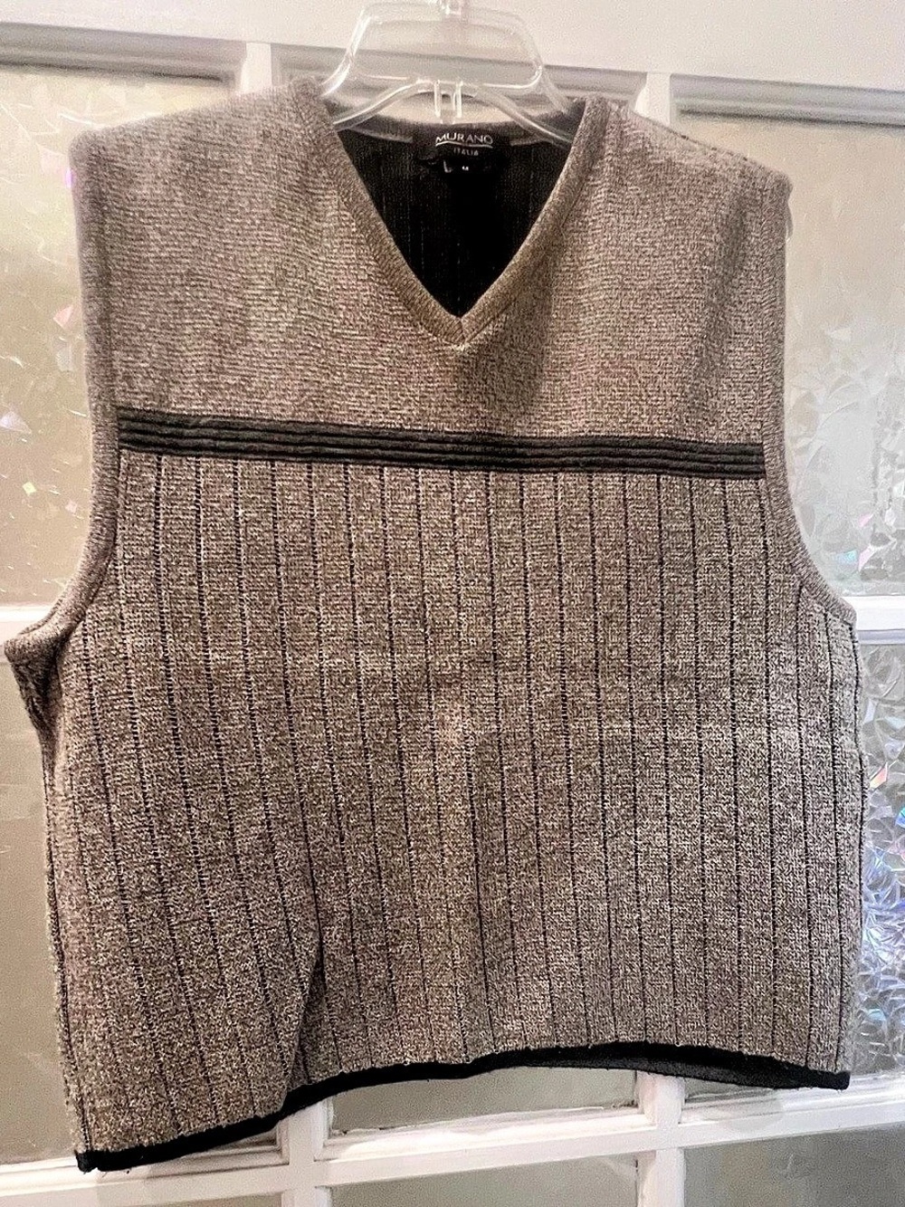 Murano Ribbed V-Neck Sweater Vest in Brown Size Medium